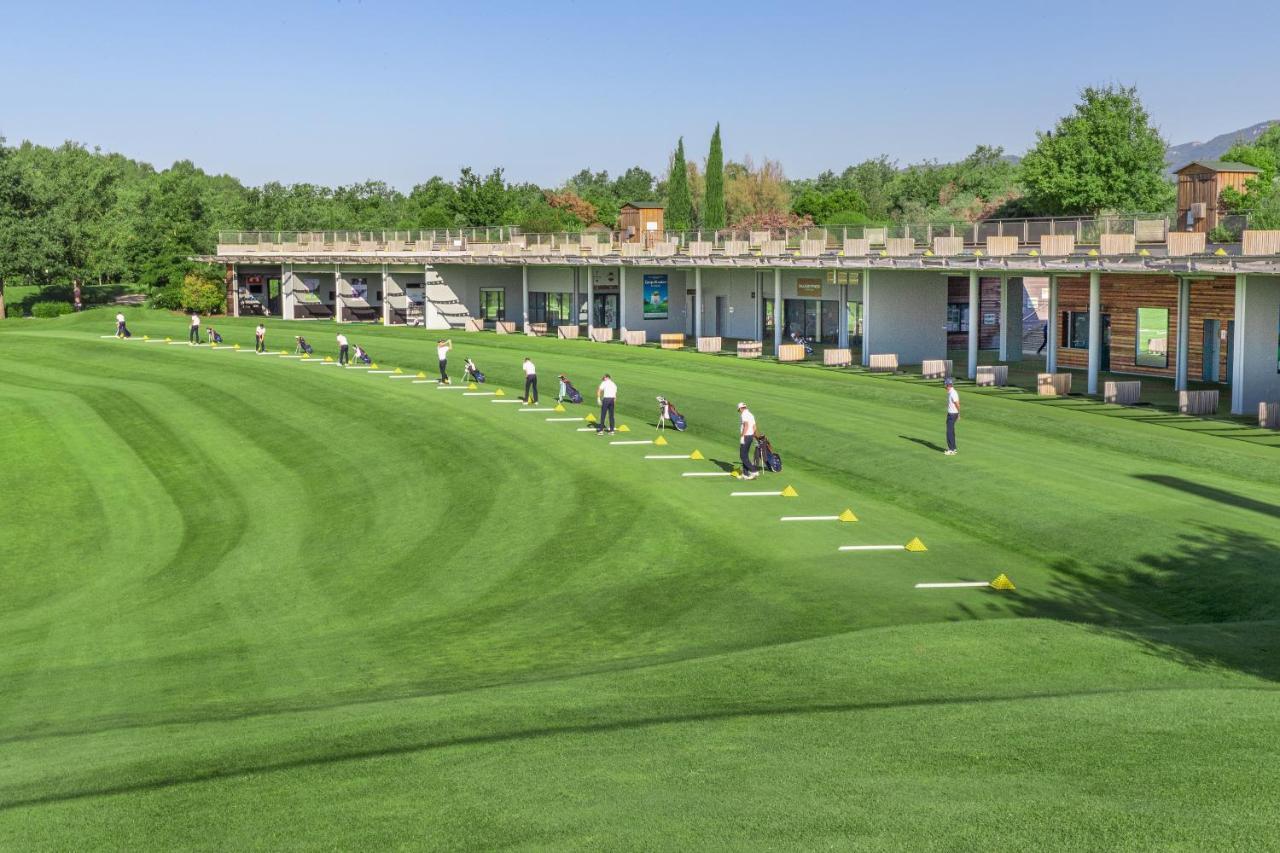 Terre Blanche Hotel Spa Golf Resort Tourrettes Exterior photo